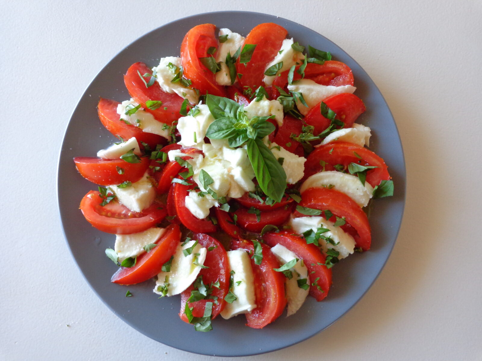Tomato-mozzarella salad | The Everyday French Chef