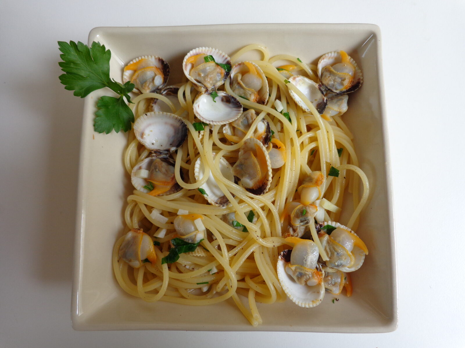 Spaghettis aux coques  The Everyday French Chef